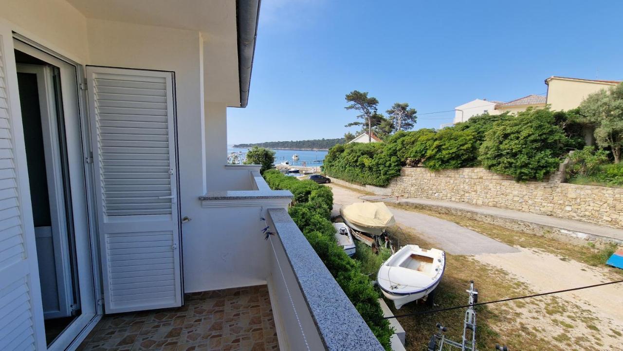 Haus Anica Apartamento Rab Town Exterior foto