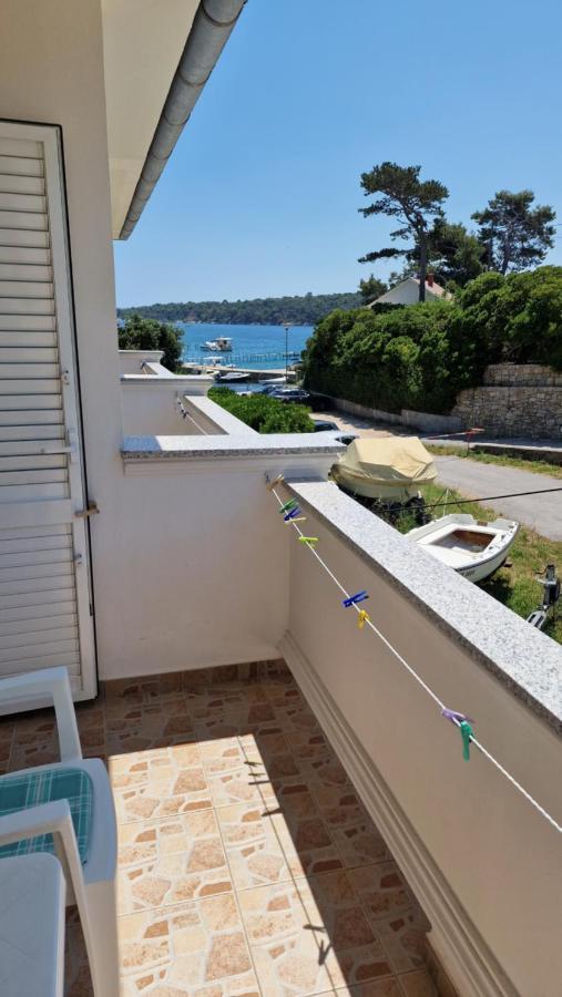 Haus Anica Apartamento Rab Town Exterior foto